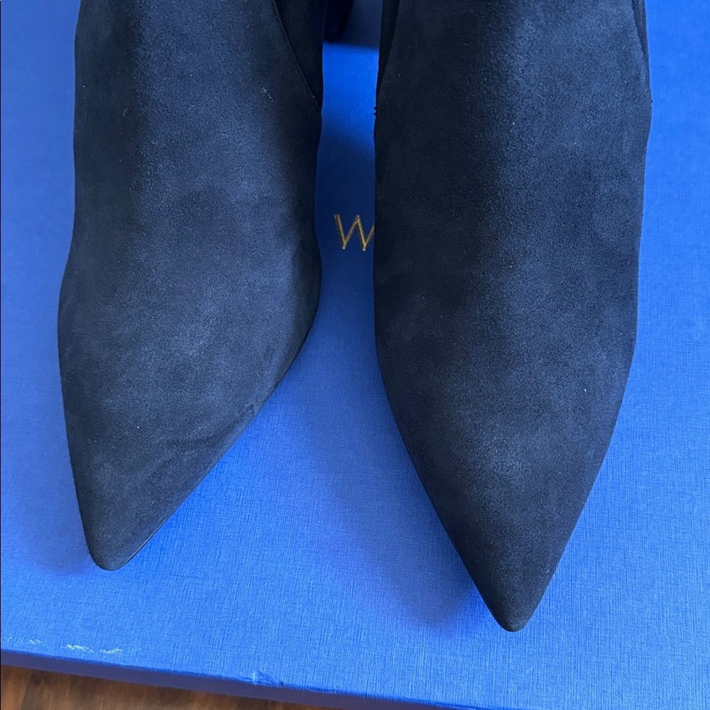 NIB Stuart Weitzman Suede Booties - Picture 2 of 5